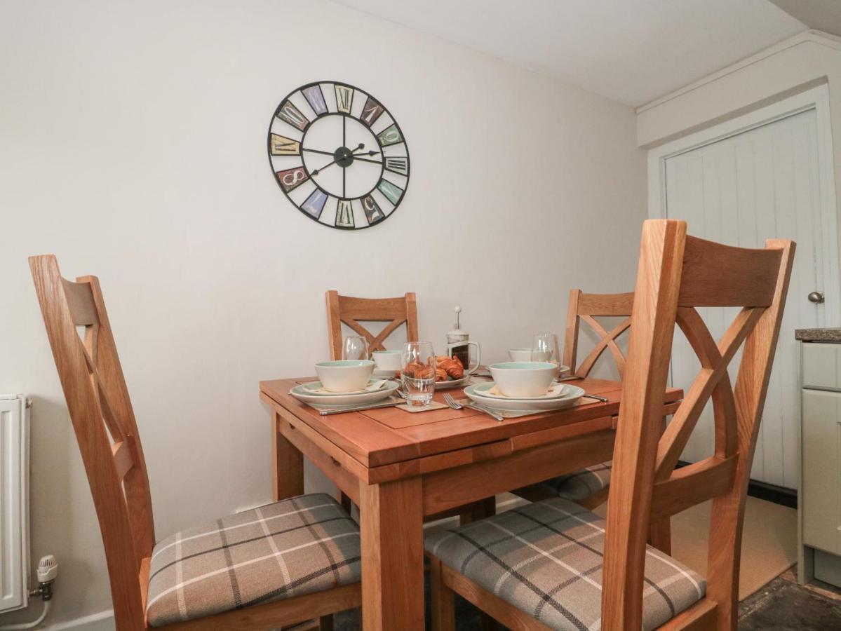 Jasmine Cottage Аксминстър Екстериор снимка